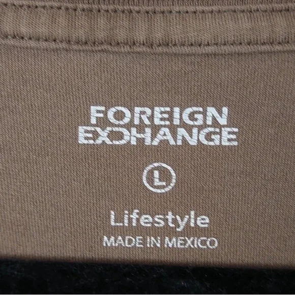 Foreign Exchange Peace Graphic Short Sleeve T-shirt Women’s Size Large - Picture 5 of 6